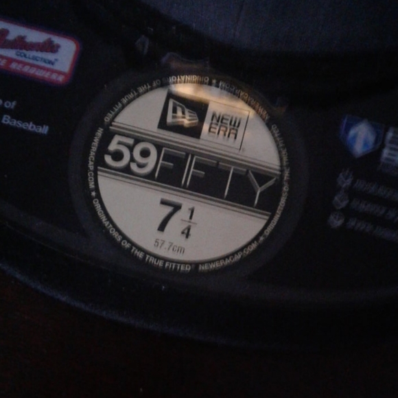 Hat - Picture 2 of 3